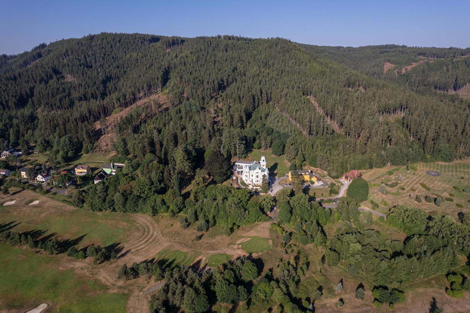 Pension U Golfu Cihelny Karlowe Wary Zewnętrze zdjęcie